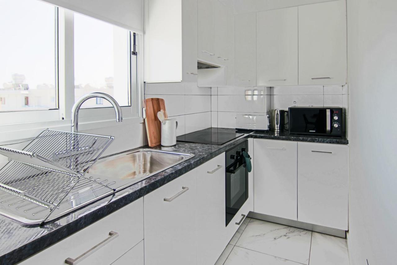 Phaedrus Living - Seaside Executive Flat Harbour 206 Apartment Paphos